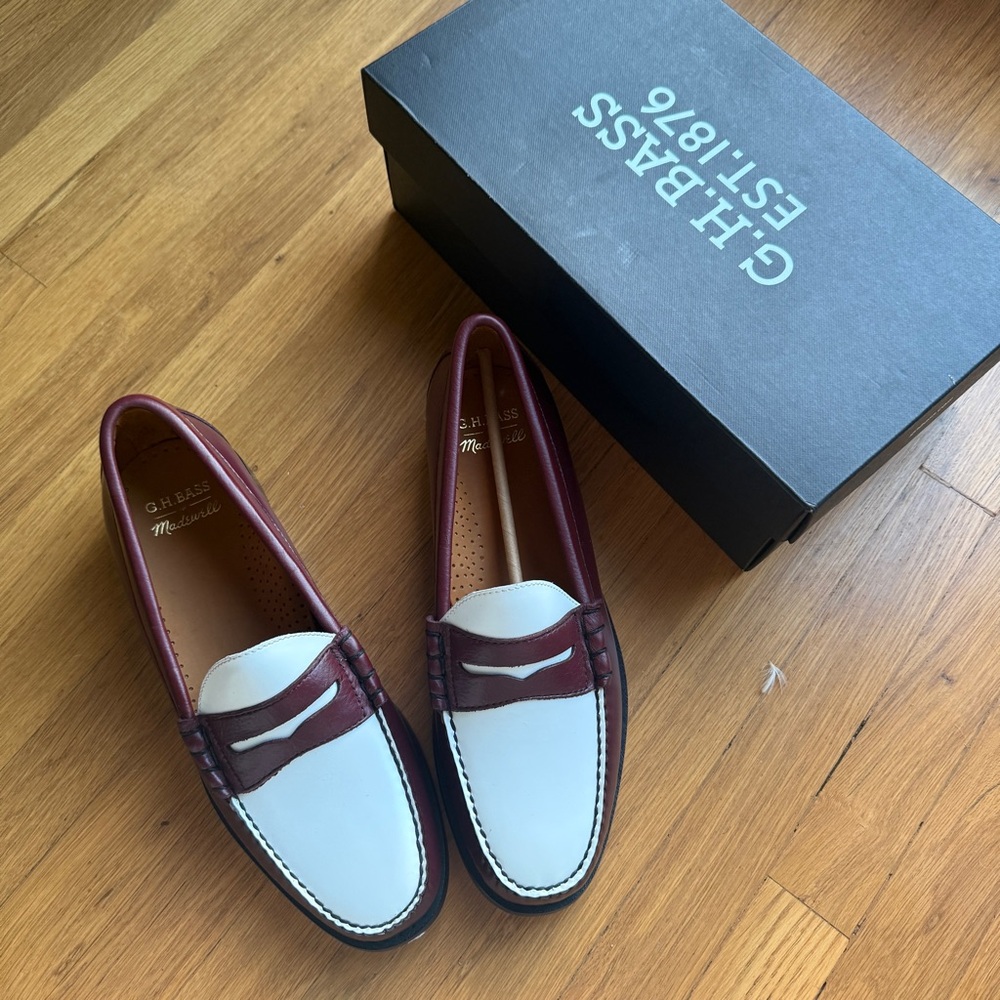 G.H. Bass & Co. Men's Burgundy and White Slip-On Loafers - Picture 2 of 6